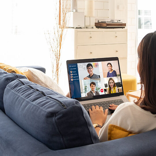 girl on laptop